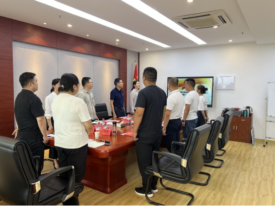 热烈祝贺安徽境尚净美环保科技有限公司支部委员会成立暨第一次党员大会 顺利召开(图4)